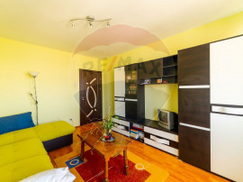 Apartament 2 camere central de inchiriat la Boul Rosu