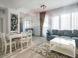 Apartament cu 3 camere de vânzare în zona Straulesti