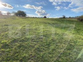 Teren intravilan in localitatea Aghires in suprafata de 1350