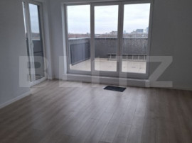 Penthouse cu 3 camere, 76,42 mp, 3 terase, zona Torontalului