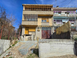 Casa de vanzare, zona str.Ecaterina Teodoroiu/Dealurile Oradiei