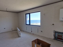 Faleza Nord apartament cu 3 camere, vedere la mare.