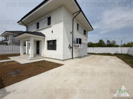 Vila de lux, independenta energetic, 255mp, 650mp teren, lan