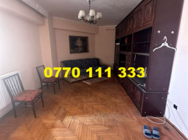 - Apartament 3 camere decomandat, Calea Calarasilor.