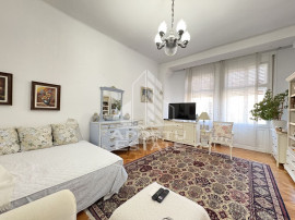 Apartament spatios, etaj intermediar, langa Colegiul Bana...