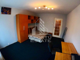 Apartament cu 1 camera, decomandat, zona Complex studentesc