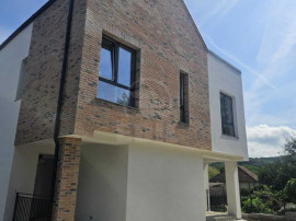 Duplex de 4 camere, zona Tauti, Floresti