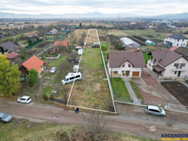 Teren intravilan,pe 2.900 mp,recomandat rezidential investit