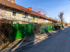 Casă "insiruita" 3 camere D+P+1+ pod/ str Forjei - Brasov