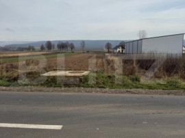 Teren intravilan, 1600 mp, front dublu, Mitocul Dragomirnei