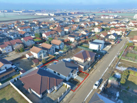 Vilă cu 4 camere de v&acirc;nzare &icirc;n Via Carmina