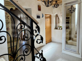 Casă de &icirc;nchiriat &ndash; Brașov | Zona Coresi &ndash; Tractorul