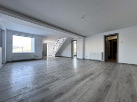 Casa individuala 4 camere, curte, zona retrasa - Chiajna