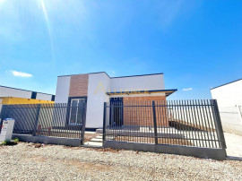 Casa individuala | 4 camere | Incalzire in pardoseala | Tere