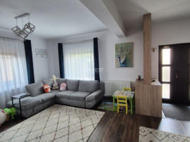 Casă individuală cu 4 camere MOBILATĂ ȘI UTILATĂ