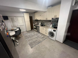 Apartament 4 camere, 87 mp, zona Gheorghe Lazar