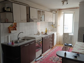 Apartament 4 camere zona Sens et 4