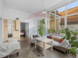 Casă cu 3 camere + teren 342 mp de v&acirc;nzare - zona Boul ...
