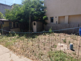 Teren cu casa demolabila in INEL 2