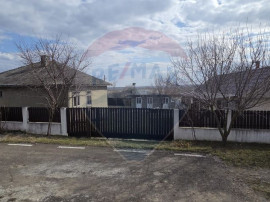 Casă / Vilă cu 4 camere de v&acirc;nzare