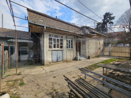 Casă de v&acirc;nzare &ndash; Aiud, la șoseaua principală