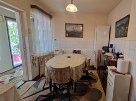 Casa 3 cam Ramnicu Valcea, Centru, Biblioteca Judeteana, ju