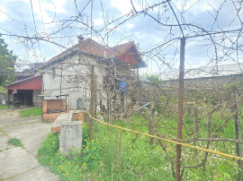 Vand casa in Deva, P+E + Garaj dublu separat cu intrare directa