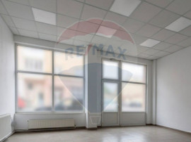 Spațiu comercial-zona Vasile Aron