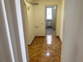 Apartament 3 camere, decomandat &ndash; Str. 1 Decembrie, Dărmănești