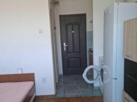 250 euro! Garsonieră Nicolina, et 3/4!