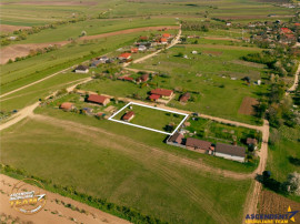 Casuta cu teren de 1.500 mp, Calnic, Covasna, la 10 minunte