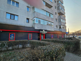 Sp comercial stradal 97 mp, 3 intrari