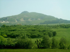 V&acirc;nzare teren intravilan 5867 mp &ndash; Valea Mare-Pravăț, județul Argeș