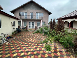 Casa de vanzare P+M 200 mp Racovita DB