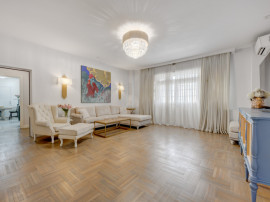 CAROL - EPISCOP CHESARIE, APARTAMENT 250 MP TOTAL, CURTE 250