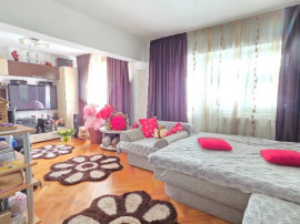 4 camere transformat &icirc;n 3 camere Spatios Gării