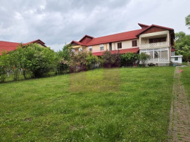 Vila de vanzare cu 6 camere si teren de 1000 mp in Cornu,...