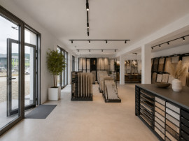 Spațiu comercial, 180 mp, vitrină 30 ml, zona Exterior Sud