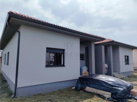 DUPLEX LA CHEIE - 3 DORMITOARE - TOATE UTILITATILE