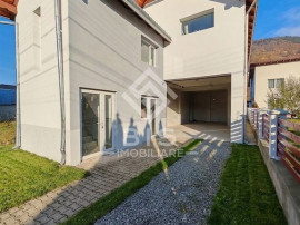 Oportunitate Investitie \ Cladire Comerciala P+M , 700 mp Teren