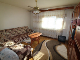 Apartament 2 camere în Hunedoara, zona Viorele/Pizza Hot
