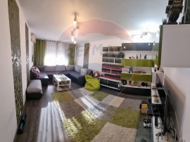 Apartament cu 3 camere de vânzare în zona Basarabia