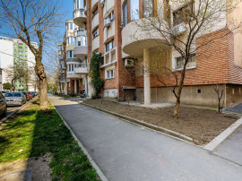 Apartament cu 4 camere Zona Podgoria, strada Bolintineanu