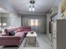 Apartament renovat cu priveliște panoramică