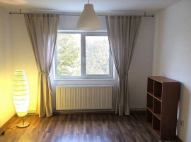 Apartament 2 camere zona Grivitei,renovat,mobilat,67500 Euro