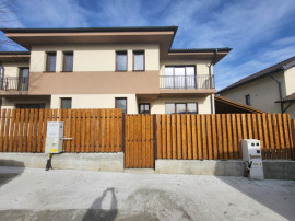 Casa duplex 3 dormitoare 3 bai 300mp curte Cisnadie Sibiu