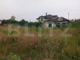 Teren intravilan 670mp, Priseaca