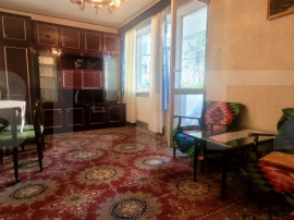 Apartament 4 camere, 84 mp, parter, Tudor