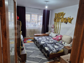 Apartament 3 camere, etaj intermediar, cartier George Enesc