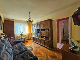 Apartament 2 camere,etaj 2 zona Dacia